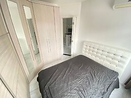 Pé na Areia Praia do Gonzaguinha