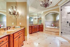 Luxe Atlanta Home ~ 12 Mi to Downtown!