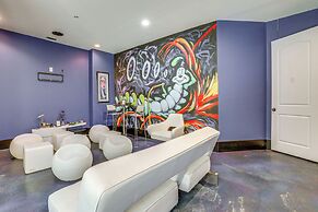 Luxe Atlanta Home ~ 12 Mi to Downtown!