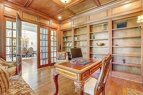 Luxe Atlanta Home ~ 12 Mi to Downtown!