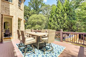 Luxe Atlanta Home ~ 12 Mi to Downtown!