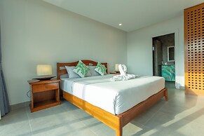 2Beds Award Winning Nai Han Beach c126