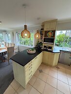Waiake Beach Apartments