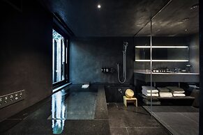 NOT A HOTEL KITAKARUIZAWA