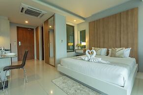 Luxury Everything Walking Distance c112