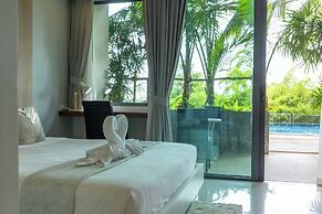 Luxury Everything Walking Distance c112