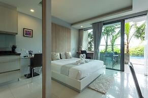 Luxury Everything Walking Distance c112