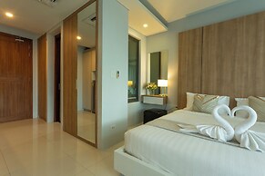 Luxury Everything Walking Distance c112