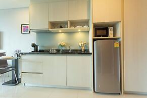 Luxury Everything Walking Distance c112