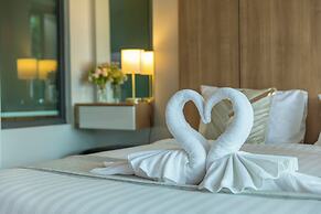 Luxury Everything Walking Distance c112