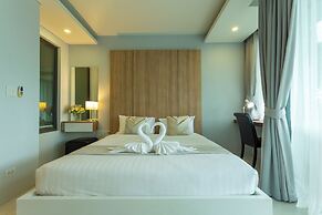 Luxury Everything Walking Distance c112