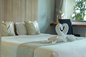 Luxury Everything Walking Distance c112