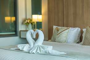 Luxury Everything Walking Distance c112