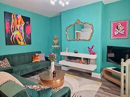 Eclectic 1BD in the Heart of Cheltenham