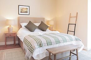The Barn Longhope-Luxury Barn Conversion