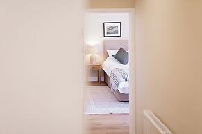 The Barn Longhope-Luxury Barn Conversion