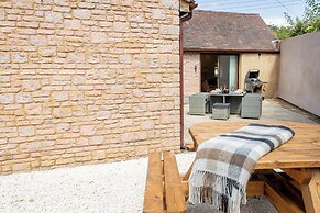 The Barn Longhope-Luxury Barn Conversion