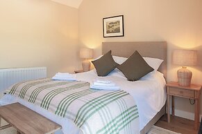 The Barn Longhope-Luxury Barn Conversion