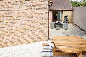 The Barn Longhope-Luxury Barn Conversion