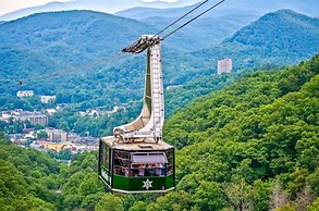 Large Modern-style Condo w Pool Gym Game Room