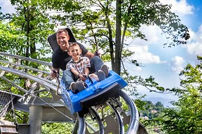 Large Modern-style Condo w Pool Gym Game Room