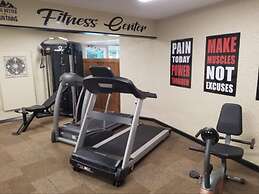 Large Modern-style Condo w Pool Gym Game Room