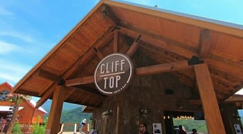 Modern Style 2 Bed Condo Pool in Gatlinburg