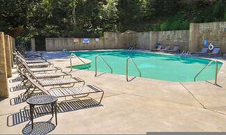 Fabulous View Pool Game Room Hot Tub and More