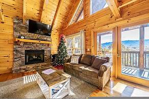 Fabulous View Pool Game Room Hot Tub and More