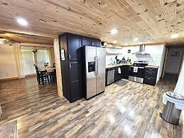 Modern Style Peaceful Tranquility Pet Friendly