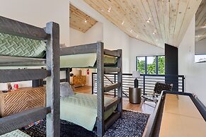 Brand New Private Pool Theater Game Room