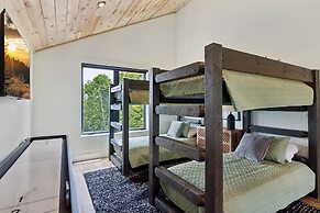 Brand New Private Pool Theater Game Room