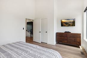 Brand New Private Pool Theater Game Room