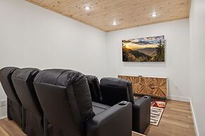 Brand New Private Pool Theater Game Room