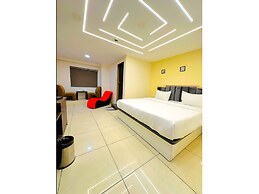 Aundh Elite Stay