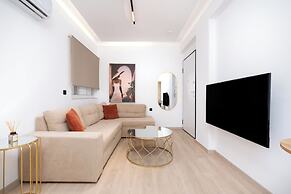 Stylish Apartment in Glyfada with Outdoor Patio