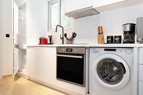 Stylish Apartment in Glyfada with Outdoor Patio