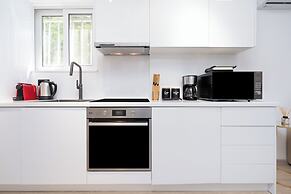 Stylish Apartment in Glyfada with Outdoor Patio