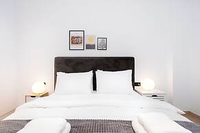 Stylish Apartment in Glyfada with Outdoor Patio