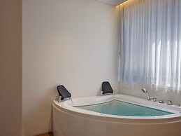 Blanco Athens Aparthotel