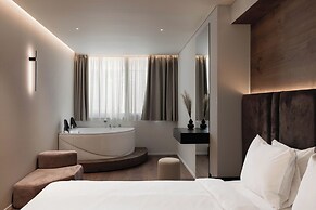 Blanco Athens Aparthotel