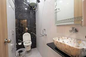 Goroomgo The Banaras Stay Varanasi