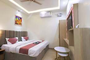 Goroomgo The Banaras Stay Varanasi