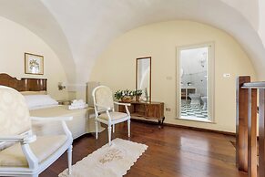 4060 La Loggia House by Barbarhouse