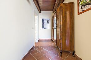 4060 La Loggia House by Barbarhouse