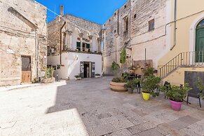 4060 La Loggia House by Barbarhouse