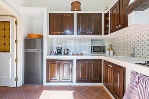 4060 La Loggia House by Barbarhouse