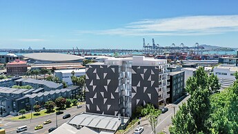 Augustus Haven Apartment with Parking