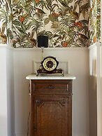 La Petite For t Art Deco Apartment in Brussels
