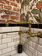 La Petite For t Art Deco Apartment in Brussels